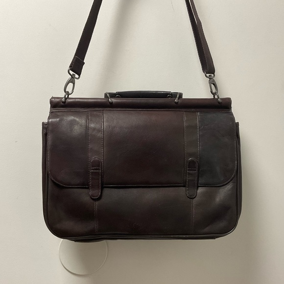 Solo Genuine Leather Multi Pocket Padded Computer Pocket Shoulder Crossbody Bag! - Picture 8 of 16